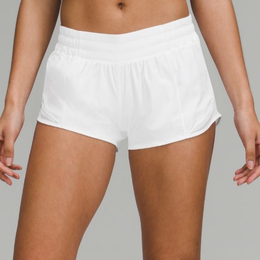 Lululemon Hotty Hot Low Rise Lined Short 2.5” White